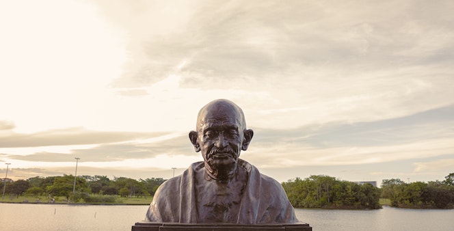 महात्मा गाँधी पर निबंध हिंदी में (Mahatma Gandhi Par Nibandh in Hindi)